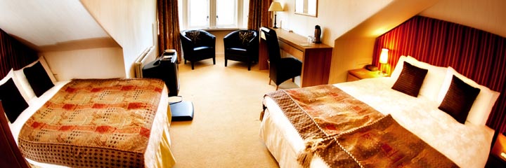 The triple bedroom at the Golf View Guest House in Prestwick