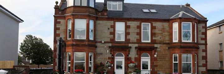 An exterior view of the Golf View Guest House in Prestwick