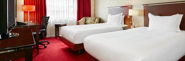 A twin bedroom at the Hilton Garden Inn Aberdeen