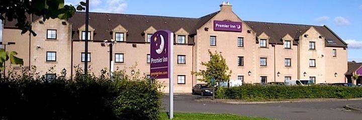 An external view of the Premier Inn Falkirk Larbert hotel