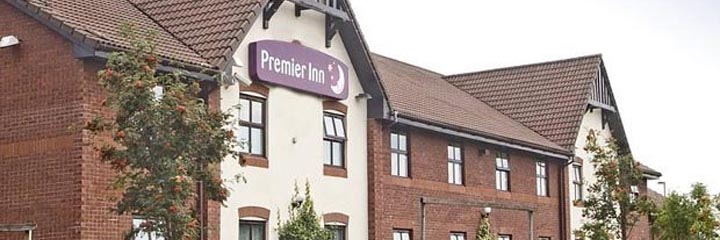 An exterior view of the Premier Inn Cambuslang, M74 hotel