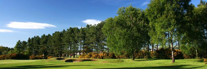 The 9th hole on the Buddon course at Carnoustie Golf Links