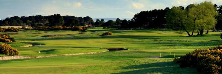 The 1st hole of the Burnside course at Carnoustie Golf Links