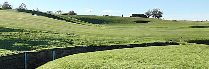 The 7th hole at Lundin Ladies Golf Club