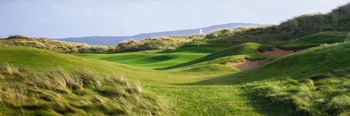 The 14th hole at Machrihanish Dunes golf links