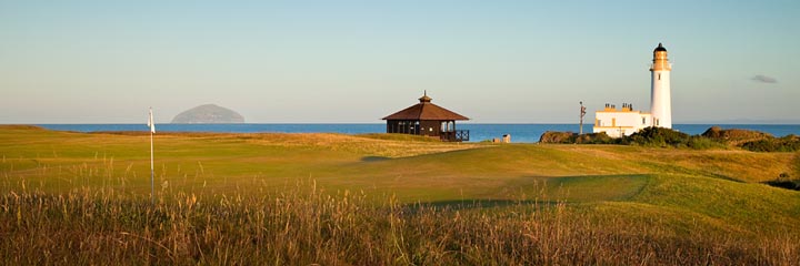 The 10th hole on the Turnberry Ailsa course, "Dinna Fouter"