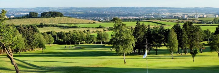 The 1st hole at Windyhill Golf Club